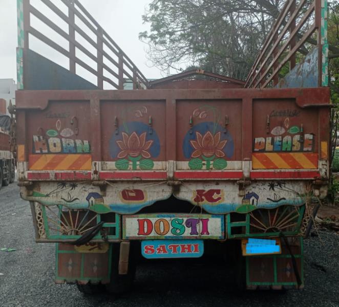 Ashok Leyland 3118 image 4